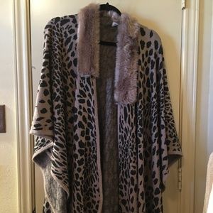 jon & anna New York Accessories - jon & anna New York Animal Print Cape, Faux Fur jon & anna New York Accessories - jon & anna New York Animal Print Cape, Faux Fur